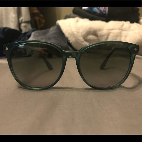 Bottega Veneta Sunglasses - Picture 1 of 6